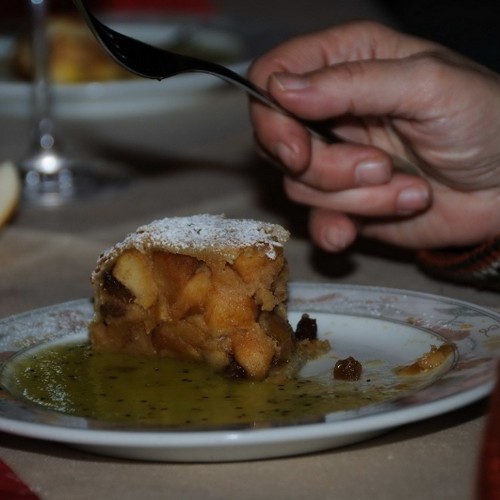 A.D.A. Arco - cena vegetariana - con la dolce fine si ringaziano tutti partecipanti